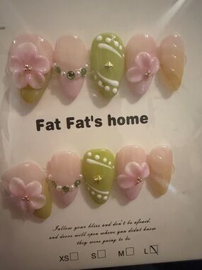 Handmade Floral Pink & Olive Green Press-On Nails